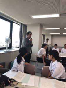 山栄工業代表取締役と中学生の交流